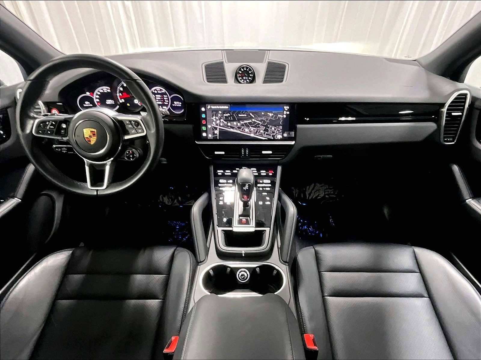 Used 2023 Porsche Cayenne image 17