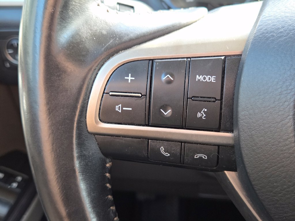Used 2020 Lexus GX 460 Premium w/ Premium Package AWD/4WD image 18