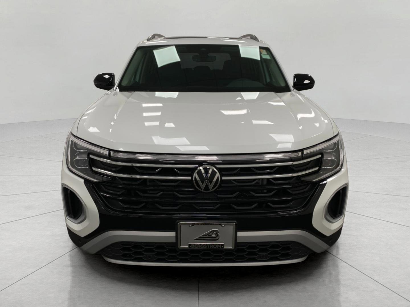 New 2026 Volkswagen Atlas Peak Edition image 11