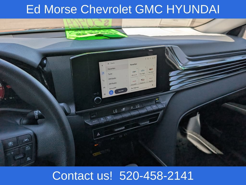 Used 2025 Toyota Camry LE AWD/4WD image 19