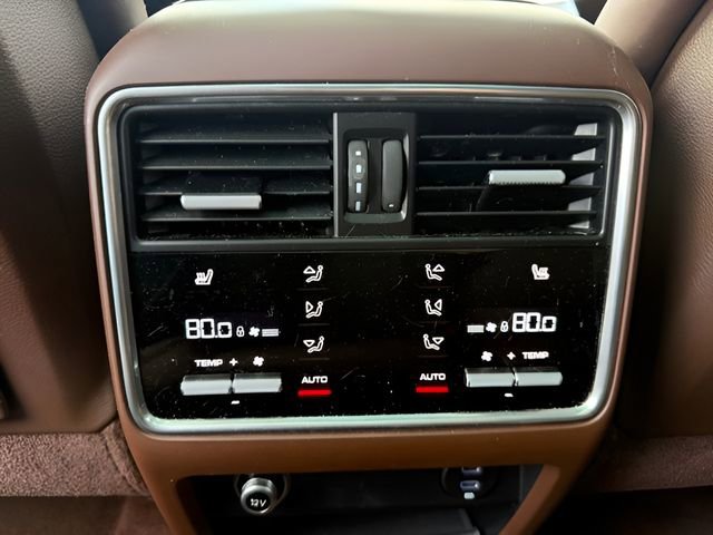 Used 2020 Porsche Cayenne S image 14