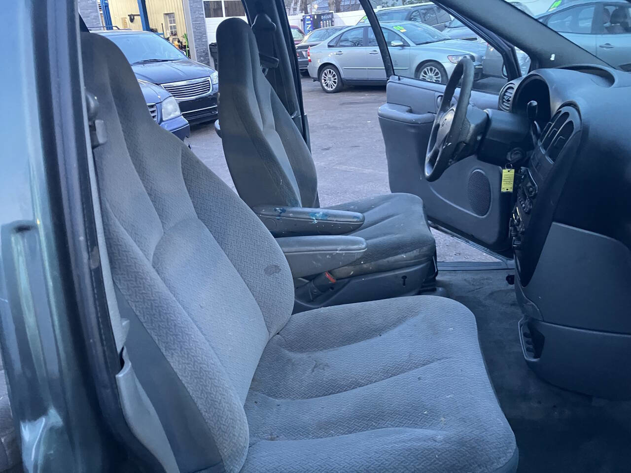 Used 2004 Dodge Grand Caravan SE w/ Popular Equipment Group FWD image 28