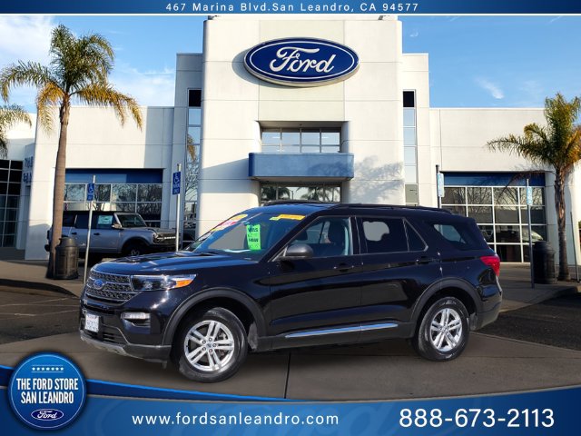 Certified 2023 Ford Explorer XLT w/ Equipment Group 202A AWD/4WD image 1