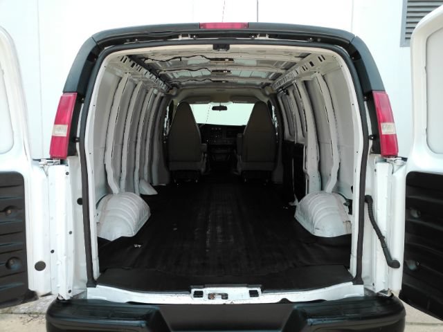 Used 2020 Chevrolet Express 2500 w/ Driver Convenience Package RWD image 10