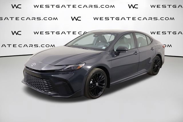 Used 2025 Toyota Camry SE w/ Convenience Package