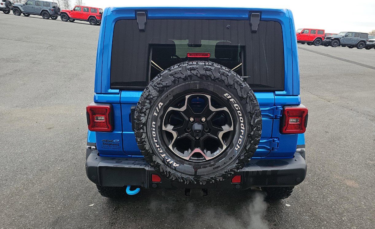 Used 2021 Jeep Wrangler Unlimited Rubicon 4xe w/ Dual Top Group image 5