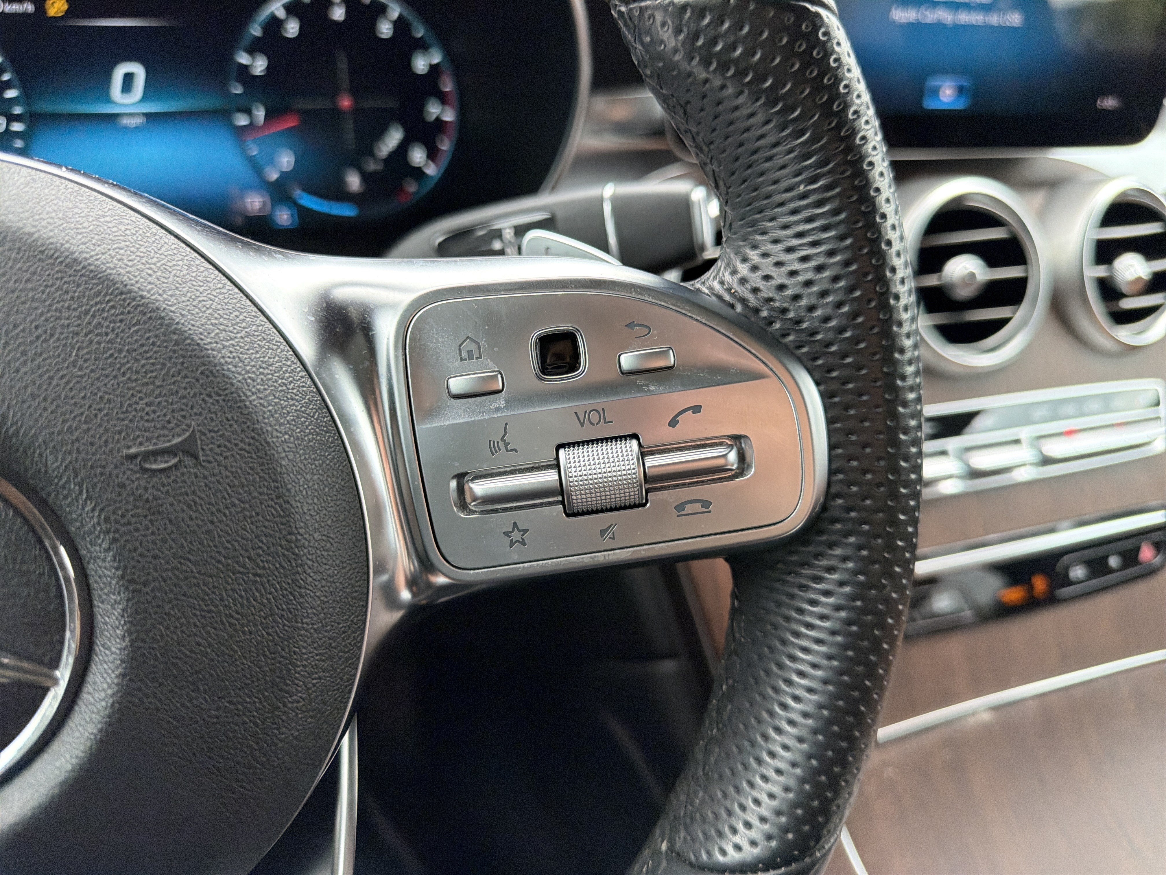 Certified 2020 Mercedes-Benz GLC 300 image 20