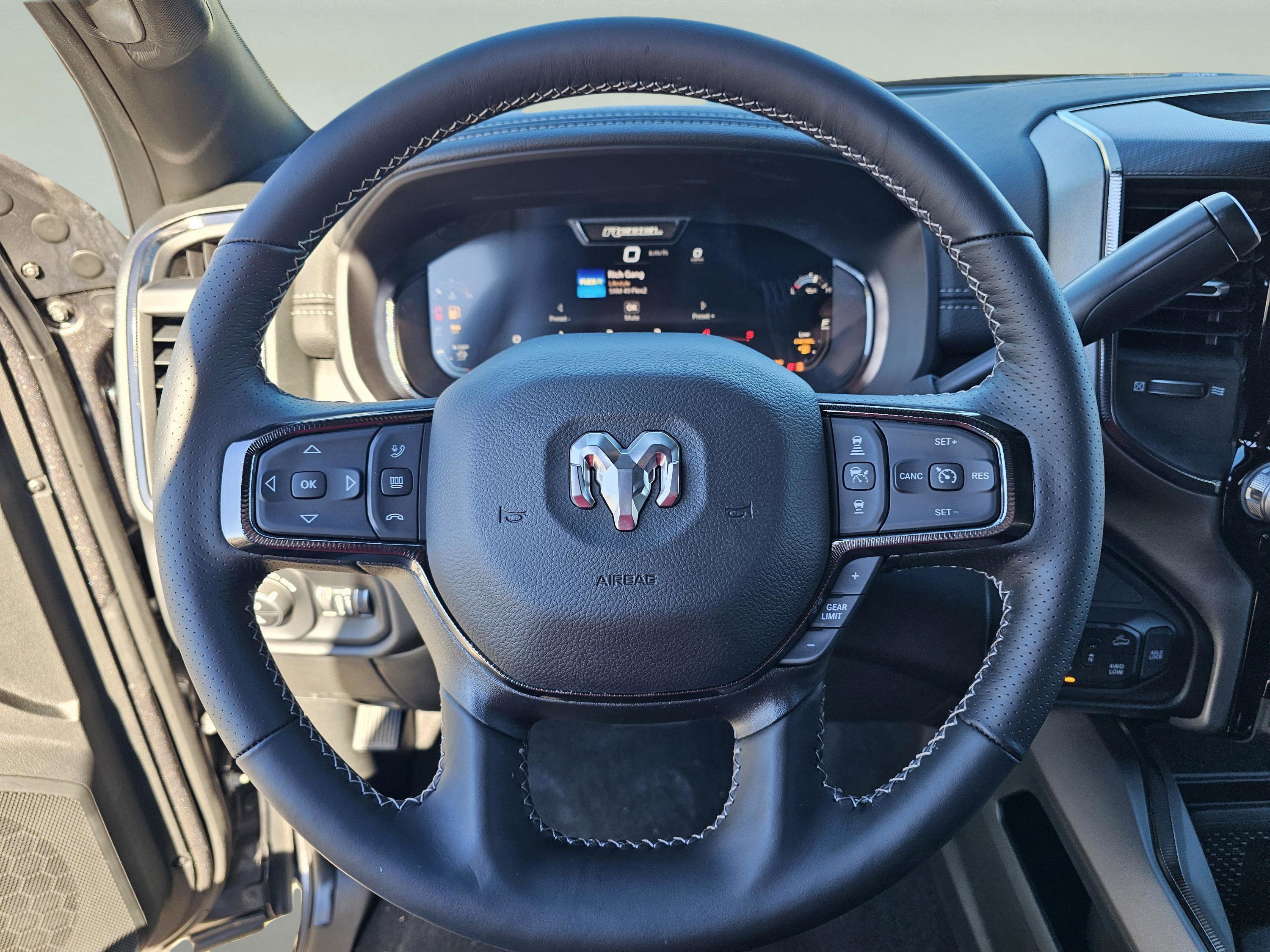 New 2025 RAM 2500 Rebel w/ Rebel Level 1 Equipment Group AWD/4WD image 21