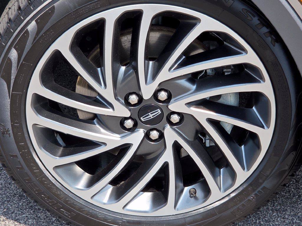 Used 2020 Lincoln Nautilus Reserve w/ Equipment Group 201A AWD/4WD image 11