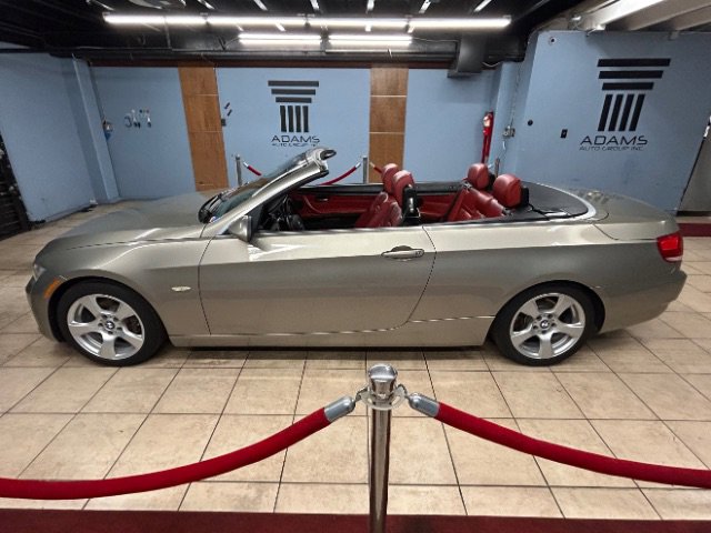 Used 2007 BMW 328i Convertible image 16