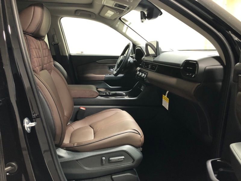 New 2026 Honda Pilot Elite image 13