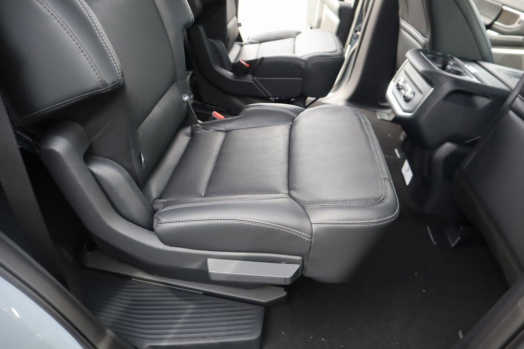 New 2026 Ford Expedition Platinum w/ Stealth Appearance Package image 15