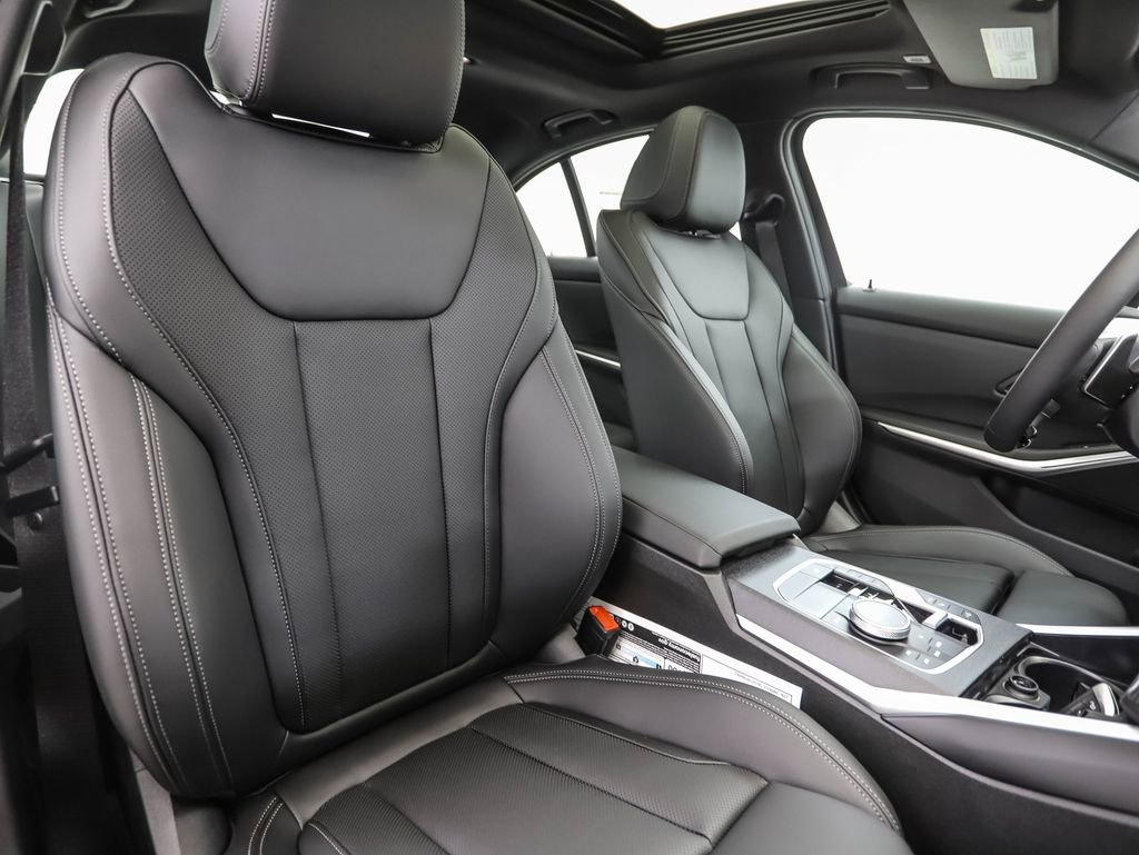 New 2026 BMW 330i xDrive Sedan w/ Convenience Package image 33