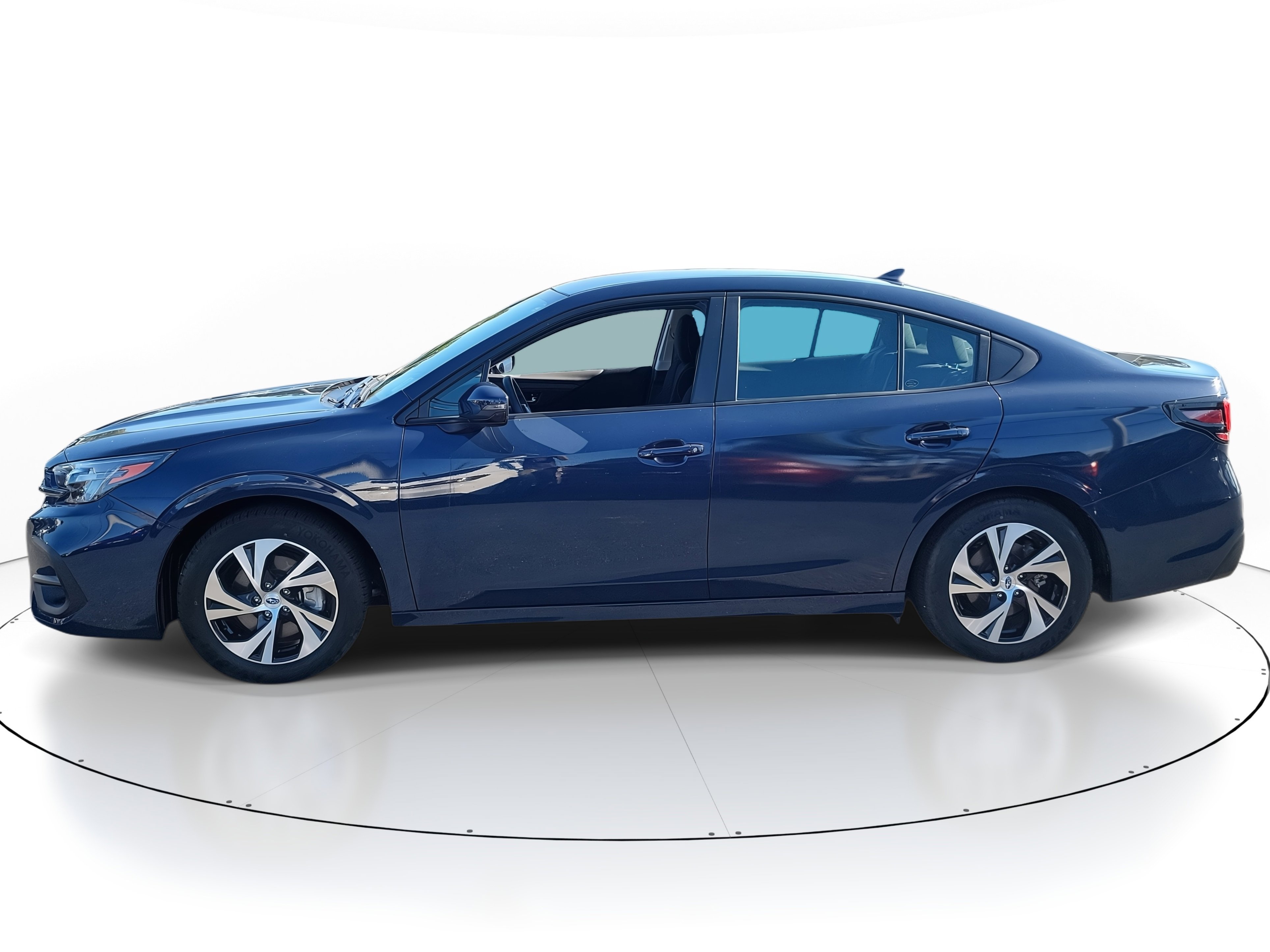Used 2024 Subaru Legacy Premium image 3