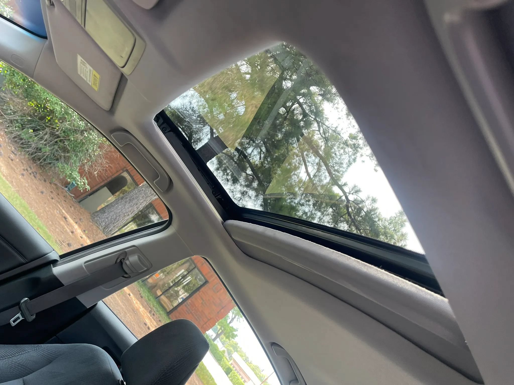 Used 2017 Honda Accord EX image 19