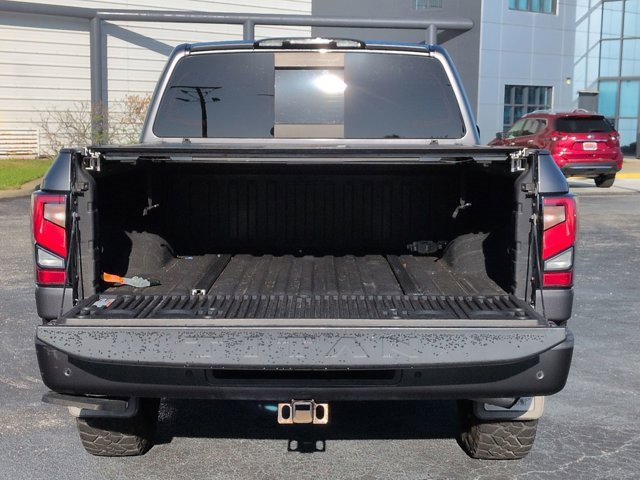 Used 2021 Nissan Titan PRO-4X w/ Pro-4x Convenience Package image 14