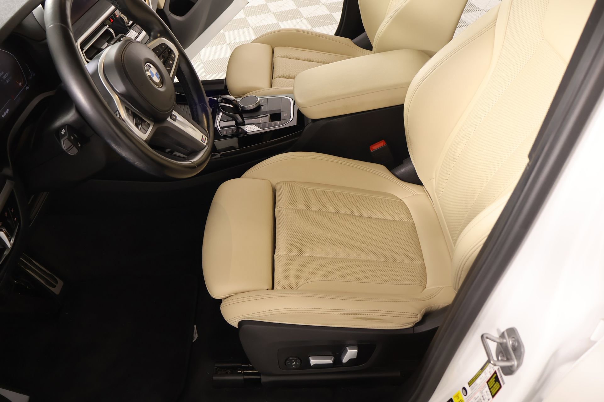 Used 2023 BMW X3 xDrive30i w/ M Sport Package image 12