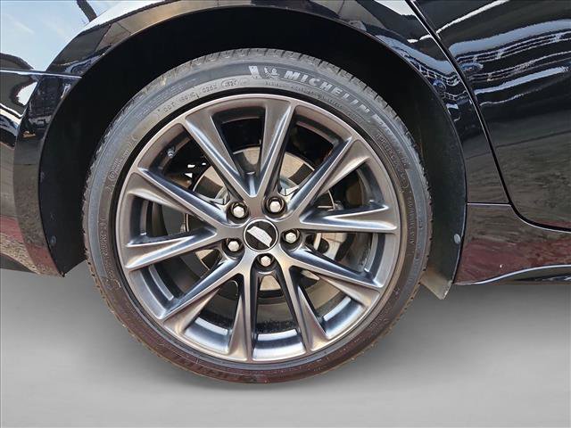 Used 2025 Cadillac CT5 Sport w/ Technology Package RWD image 19