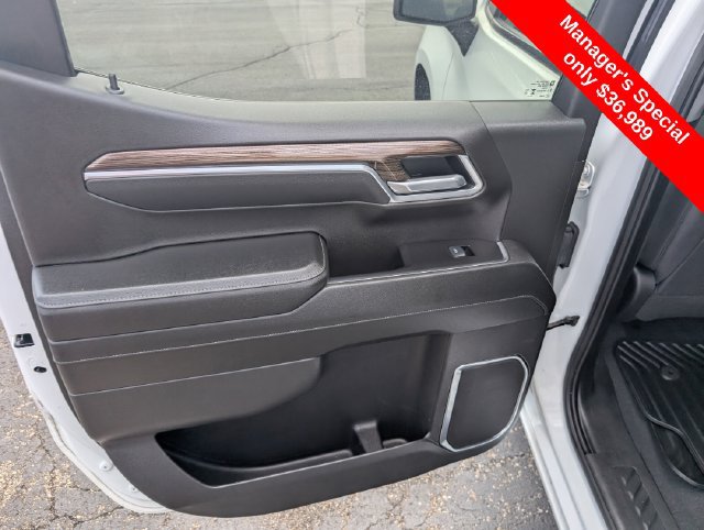 Used 2025 Chevrolet Silverado 1500 LT AWD/4WD image 11