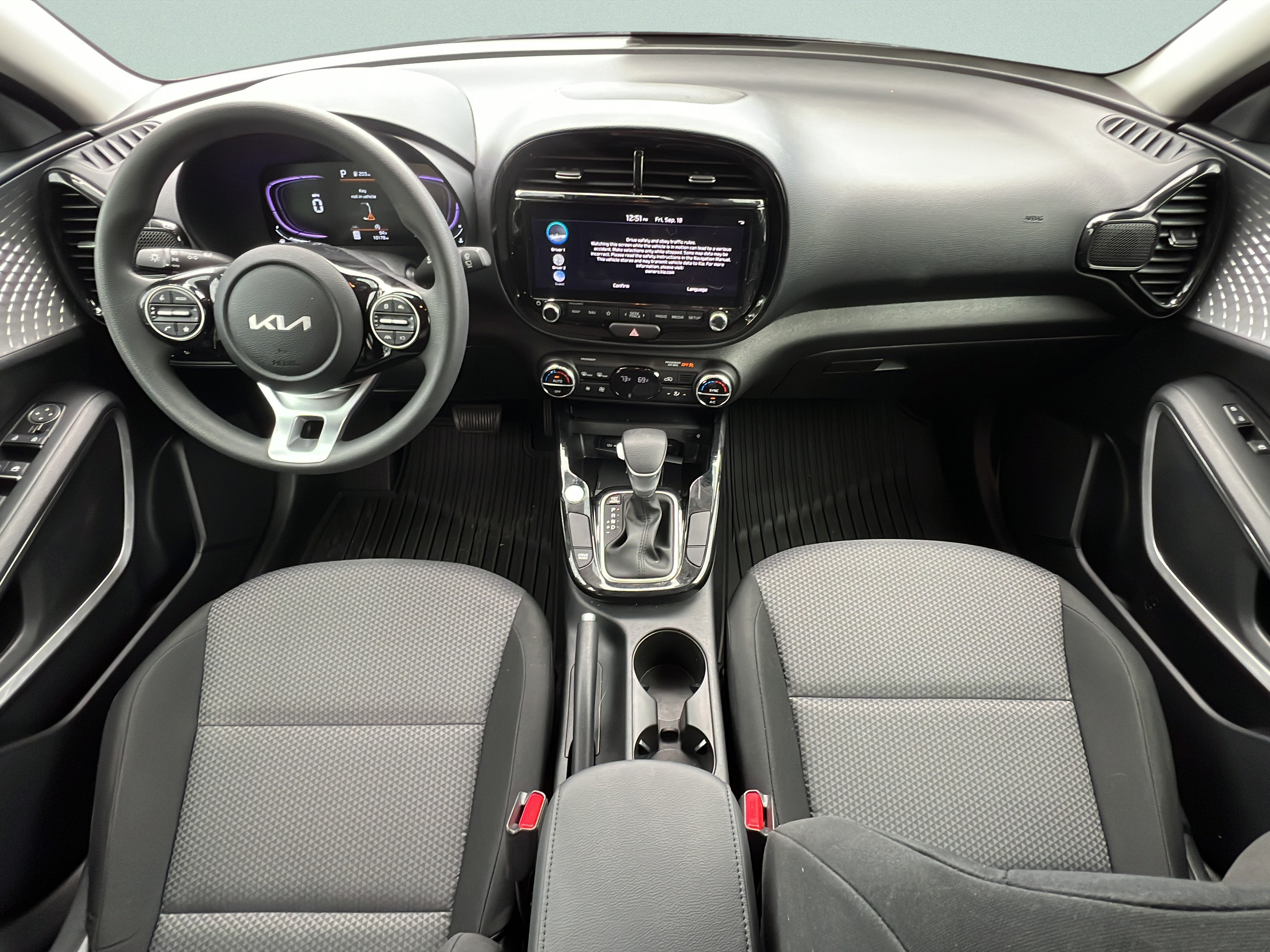 Certified 2025 Kia Soul S FWD image 11