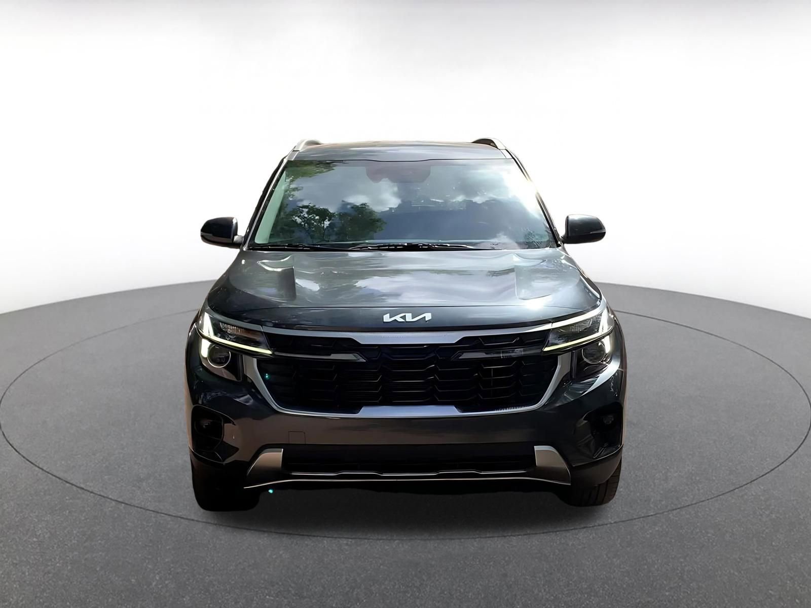 Used 2025 Kia Seltos S image 4