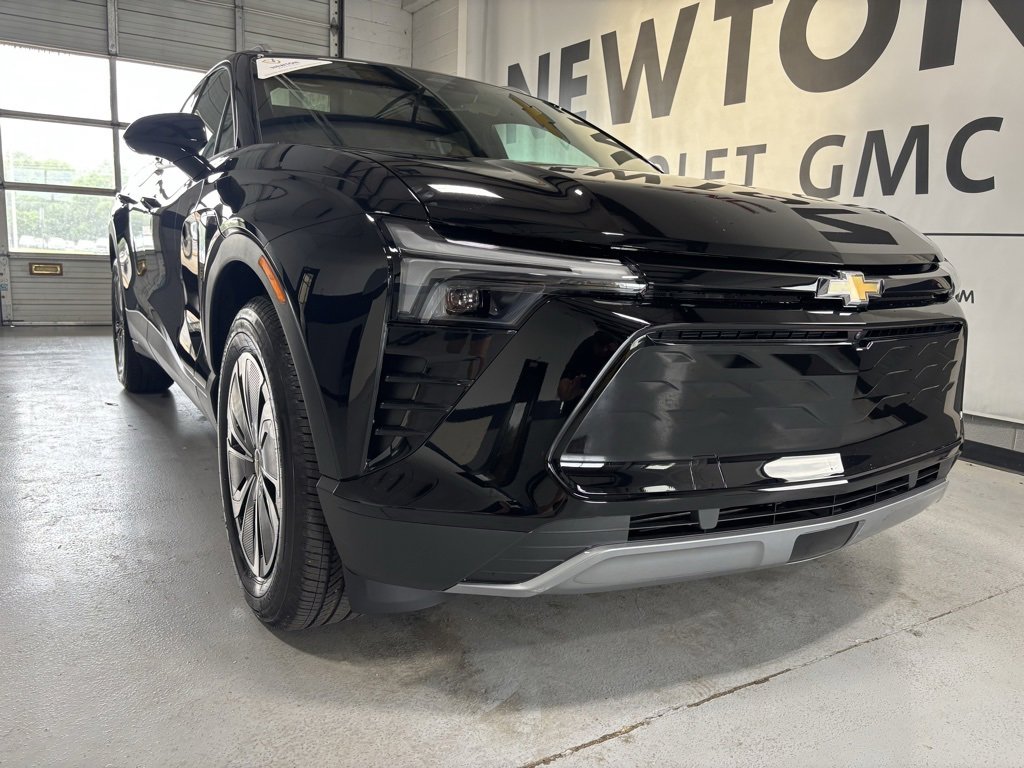 New 2025 Chevrolet Blazer EV LT image 35