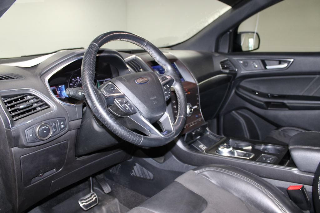 Used 2020 Ford Edge ST w/ Equipment Group 401A AWD/4WD image 17