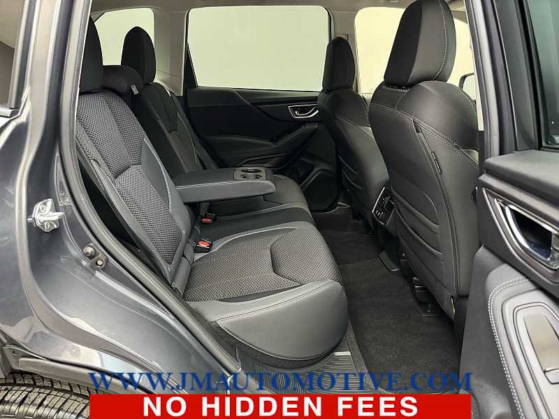 Used 2023 Subaru Forester Premium AWD/4WD image 18