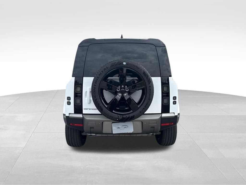 New 2026 Land Rover Defender 110 S image 4