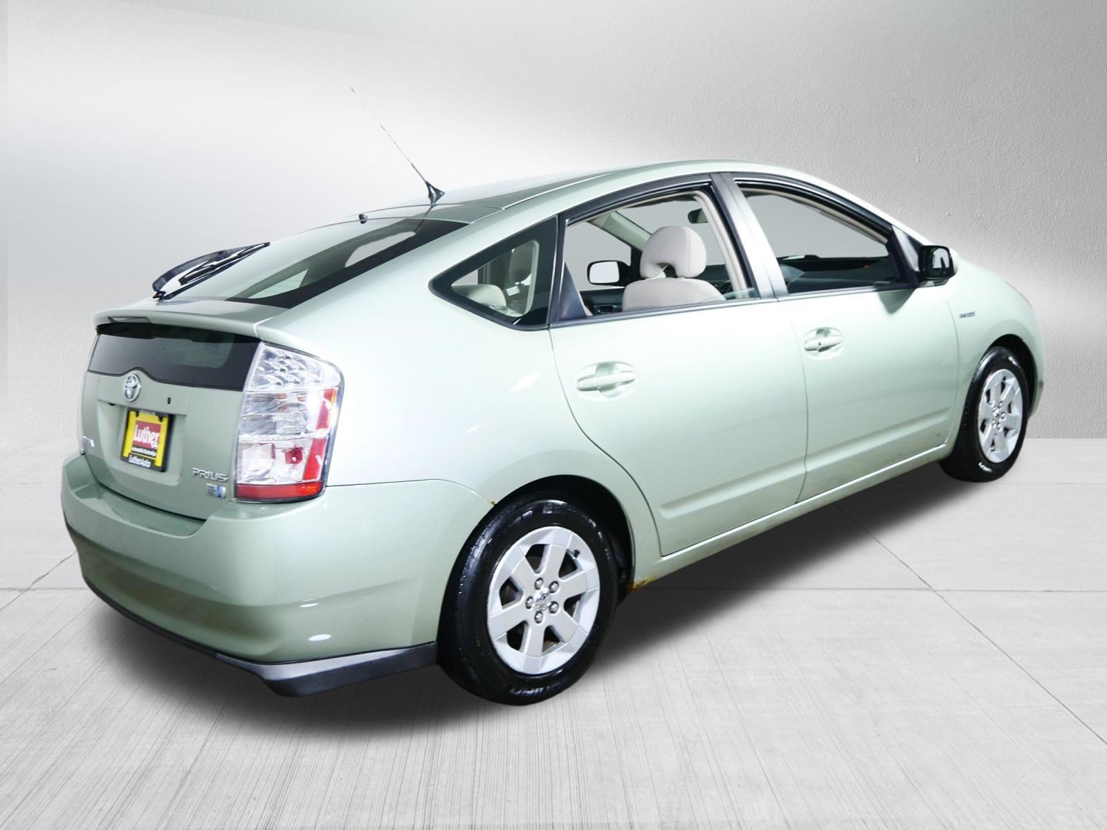 Used 2009 Toyota Prius w/ Pkg 2 FWD image 7