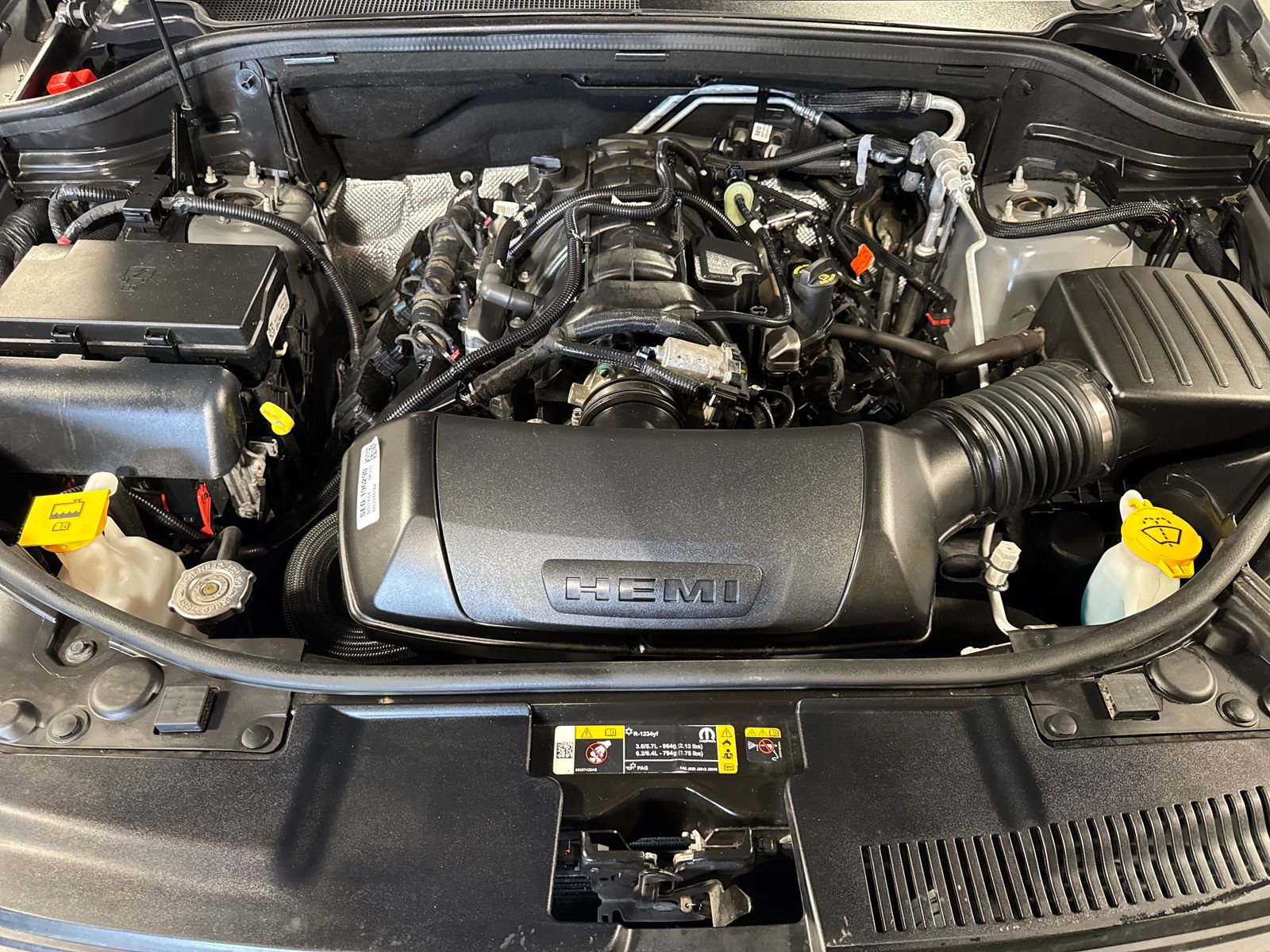 Used 2025 Dodge Durango R/T image 31