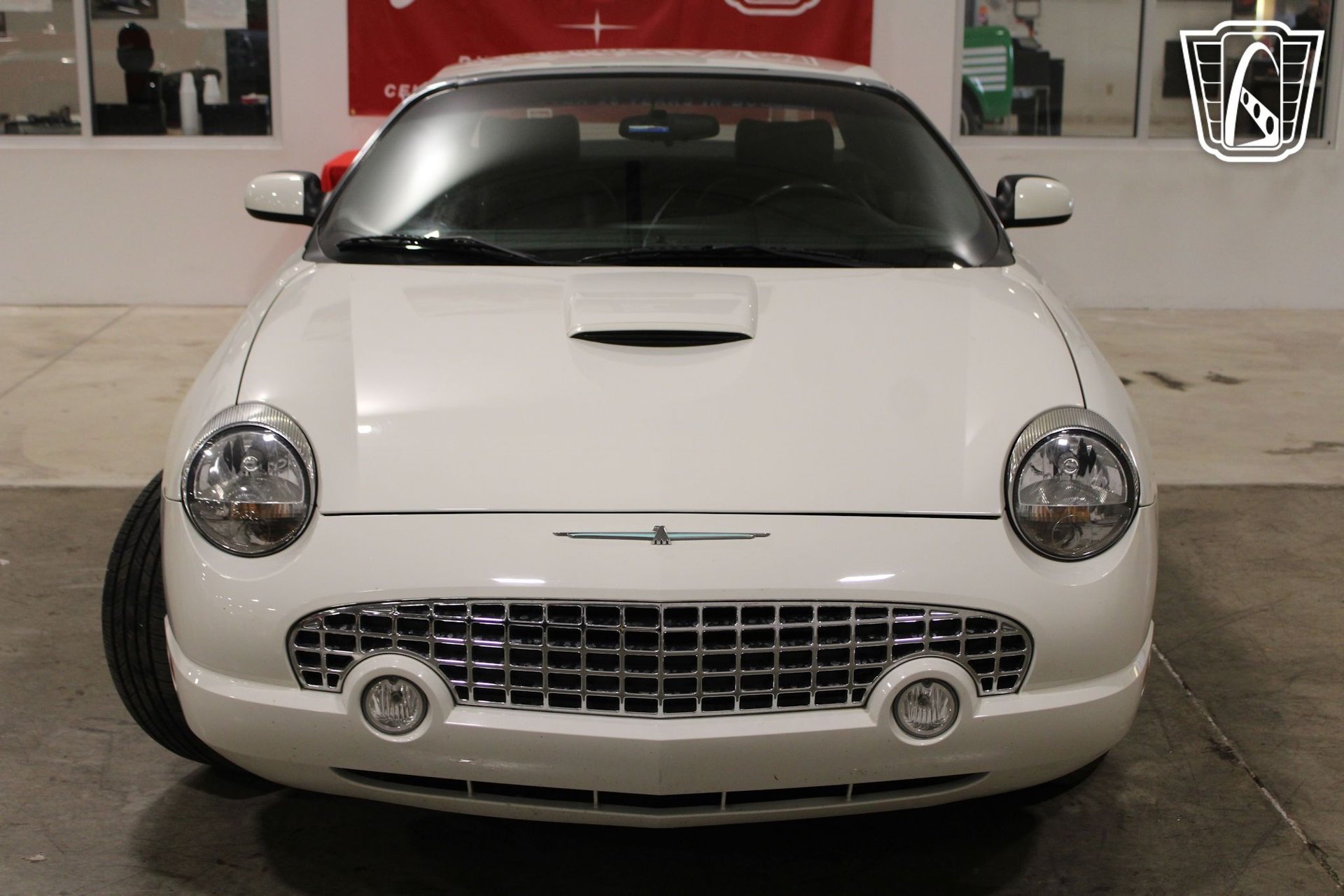 Used 2002 Ford Thunderbird RWD image 17
