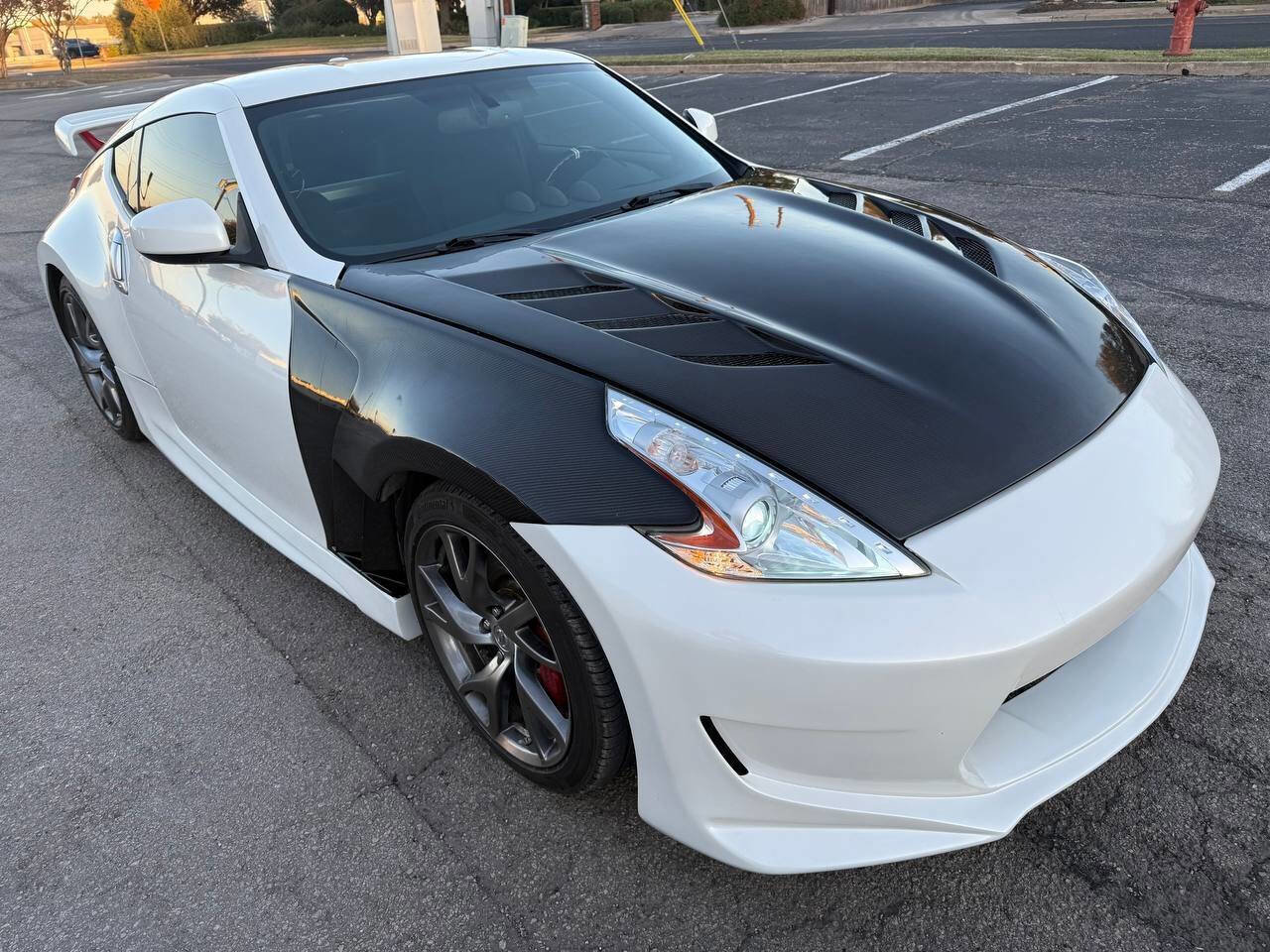 Used 2016 Nissan 370Z Coupe image 1