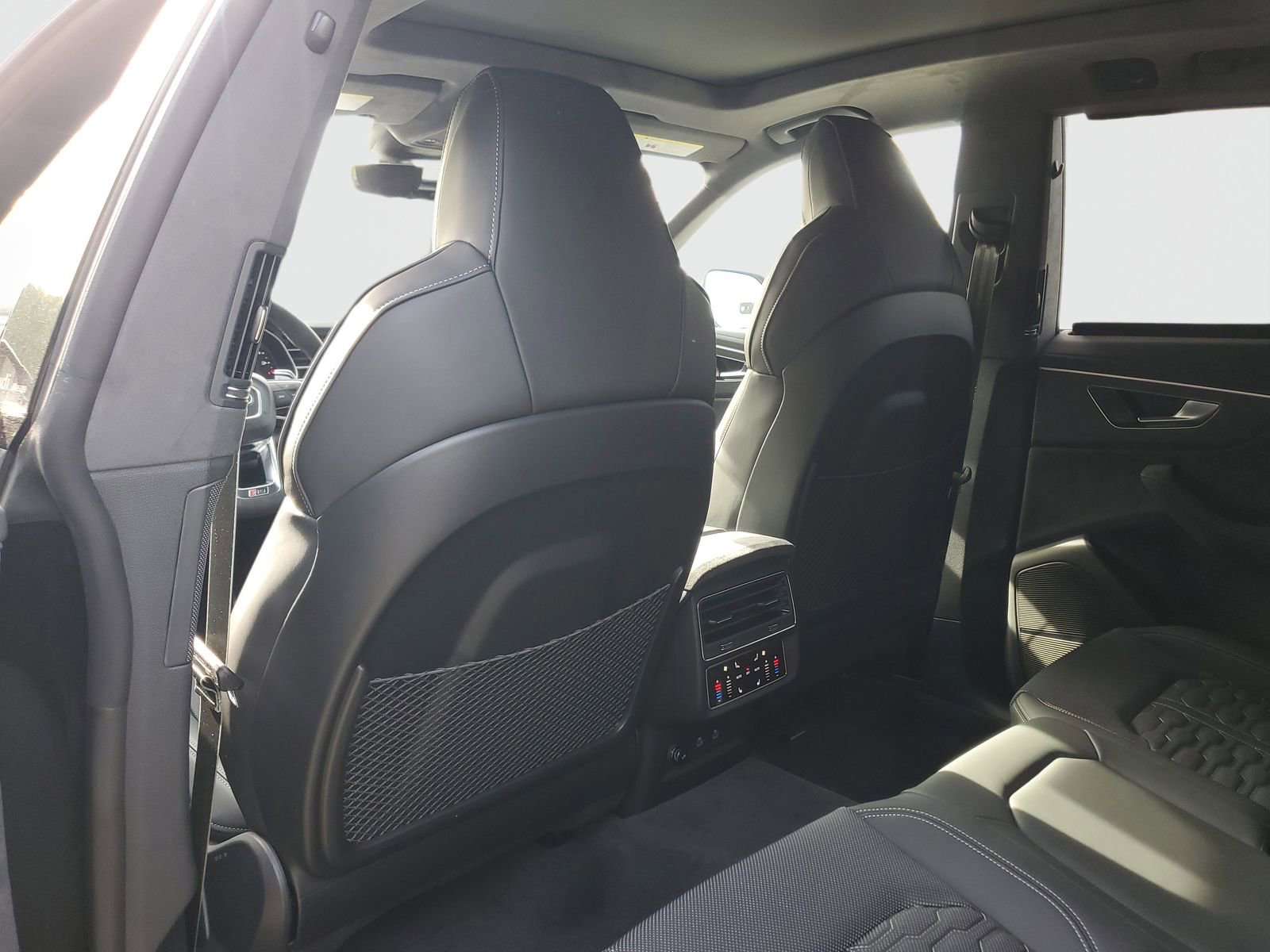 New 2026 Audi RS Q8 performance image 13