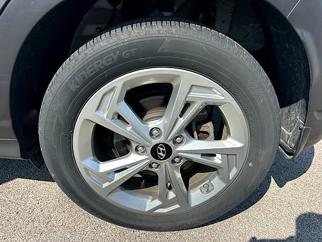 Used 2023 Hyundai Kona SEL AWD/4WD image 27