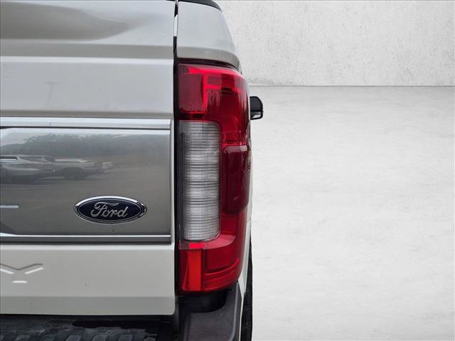 Used 2019 Ford F250 Platinum w/ Platinum Ultimate Package AWD/4WD image 12