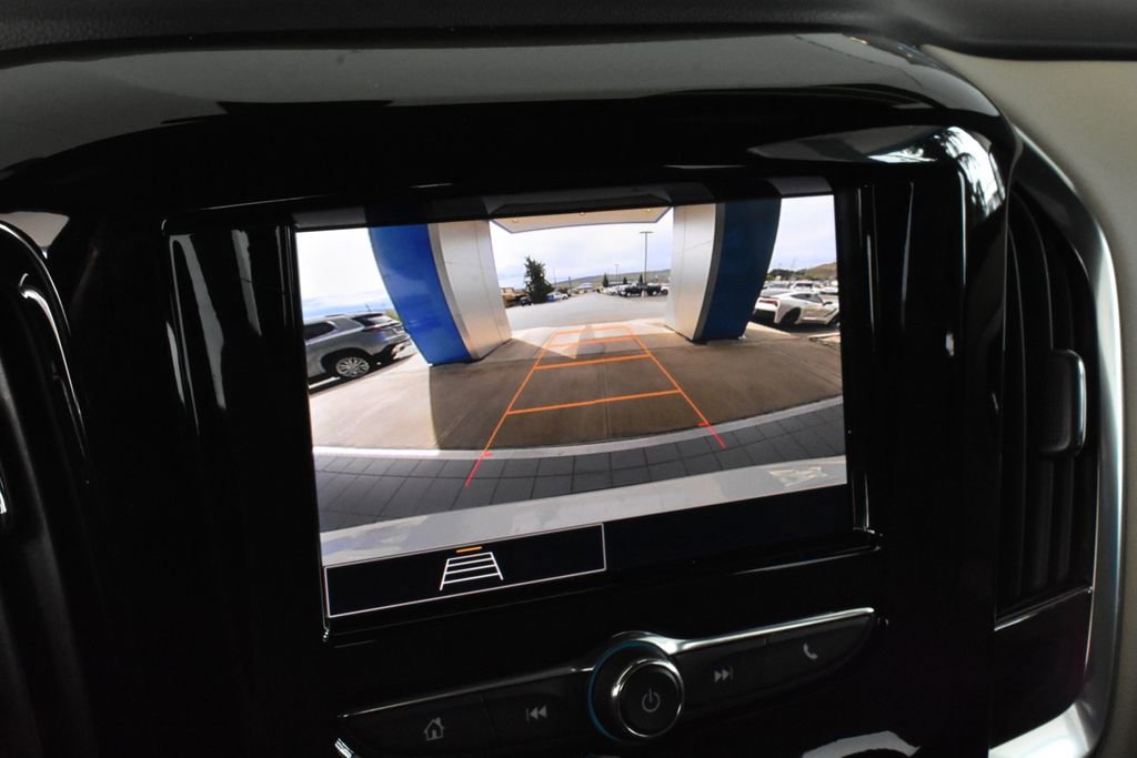 Used 2022 Chevrolet Traverse LS AWD/4WD image 15