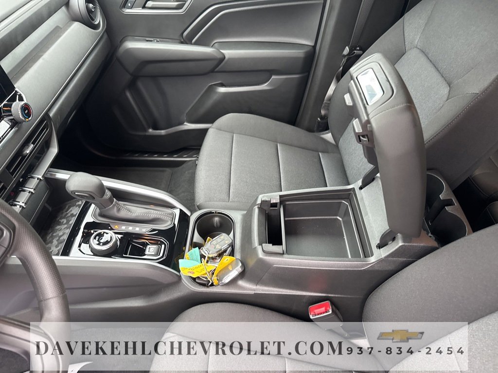 Used 2024 Chevrolet Colorado Trail Boss w/ Technology Package image 13