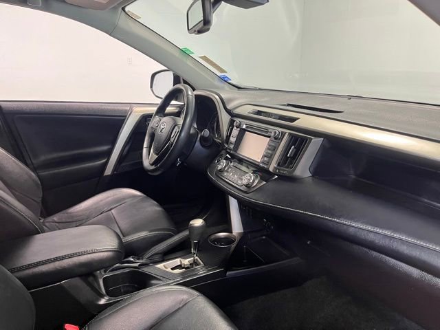 Used 2014 Toyota RAV4 Limited w/ Technology Package AWD/4WD image 11