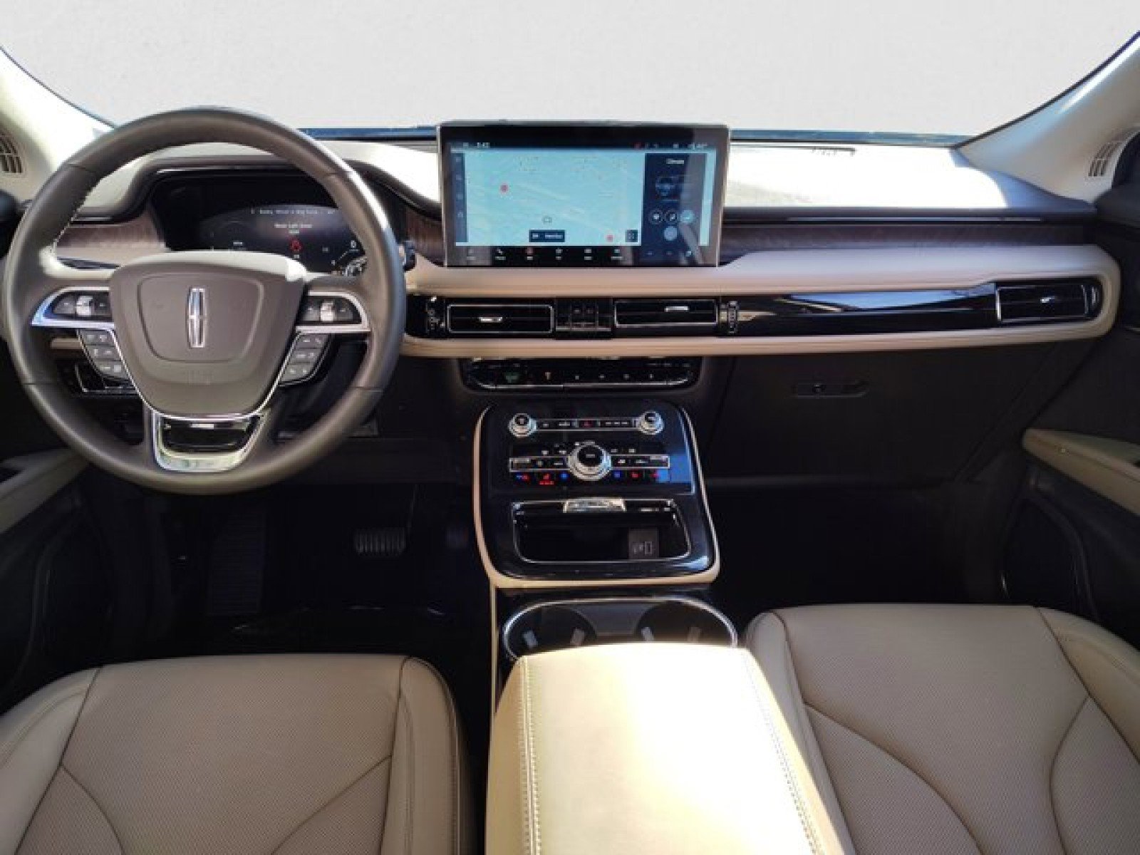 Used 2023 Lincoln Nautilus Reserve w/ Equipment Group 201A image 14