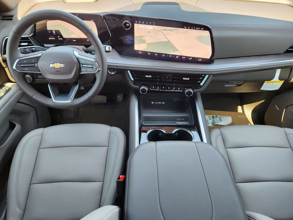New 2026 Chevrolet Suburban LT w/ Comfort Package AWD/4WD image 12