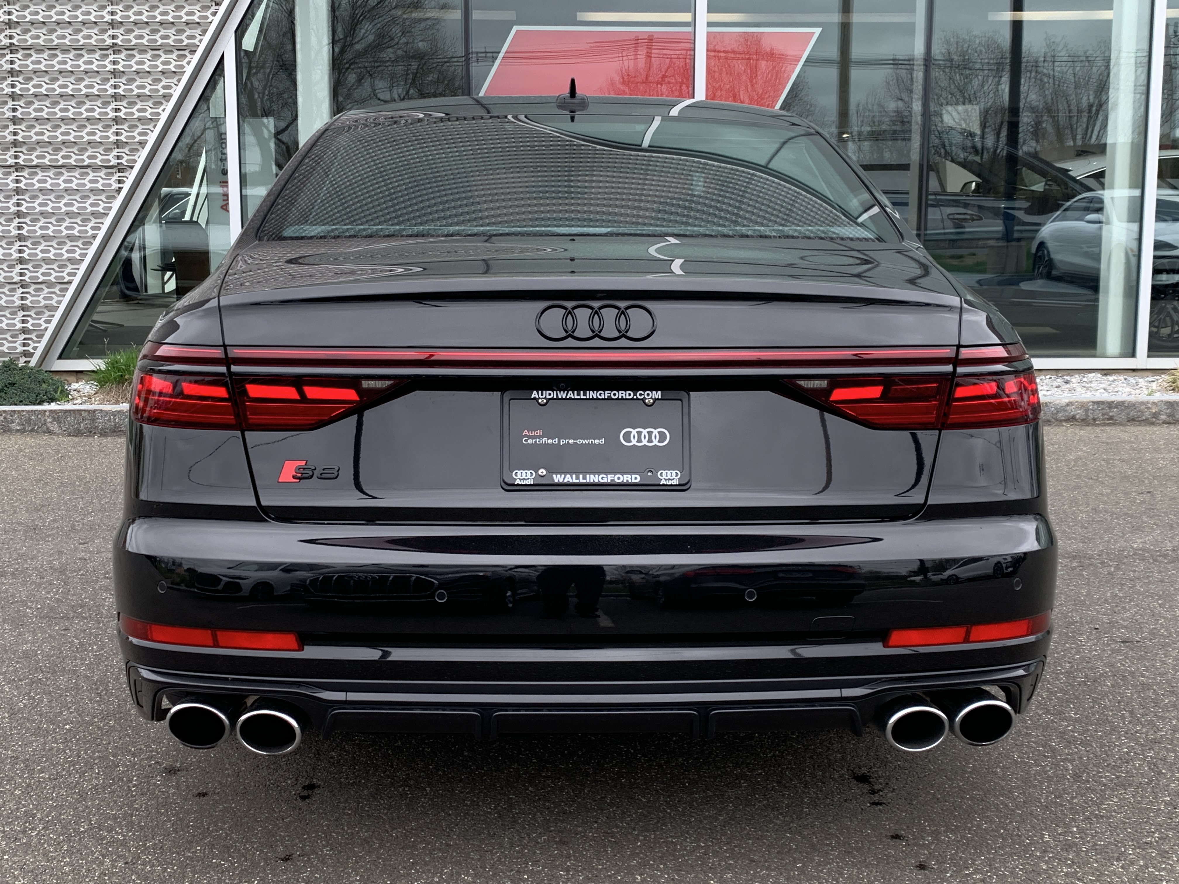 Certified 2023 Audi S8 w/ S8 Comfort Plus Package AWD/4WD image 7