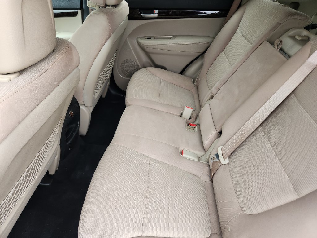 Used 2014 Kia Sorento LX AWD/4WD image 28