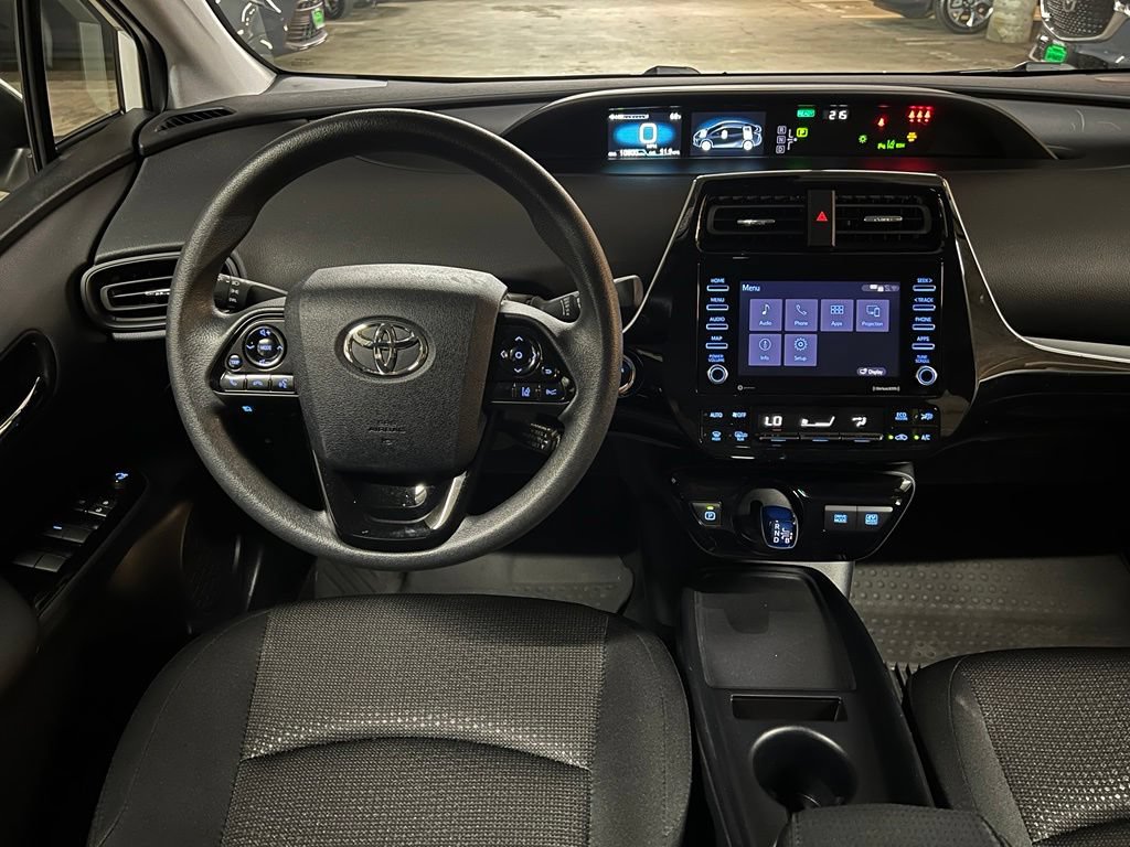 Certified 2022 Toyota Prius LE FWD image 28
