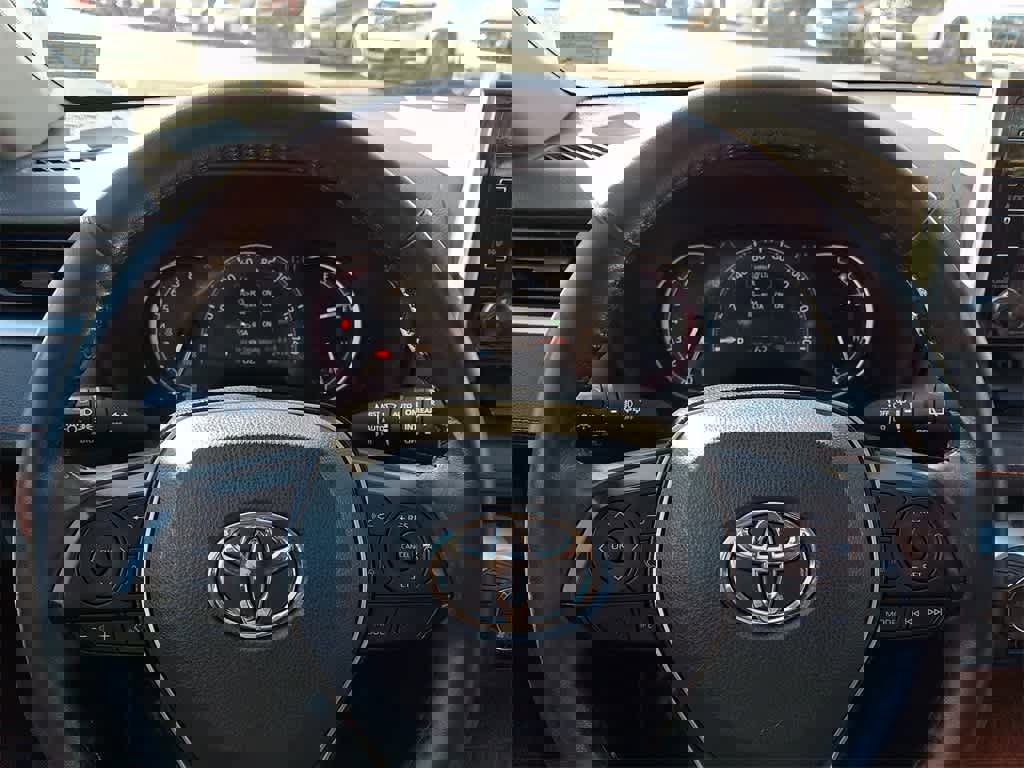 Used 2019 Toyota RAV4 Adventure image 13