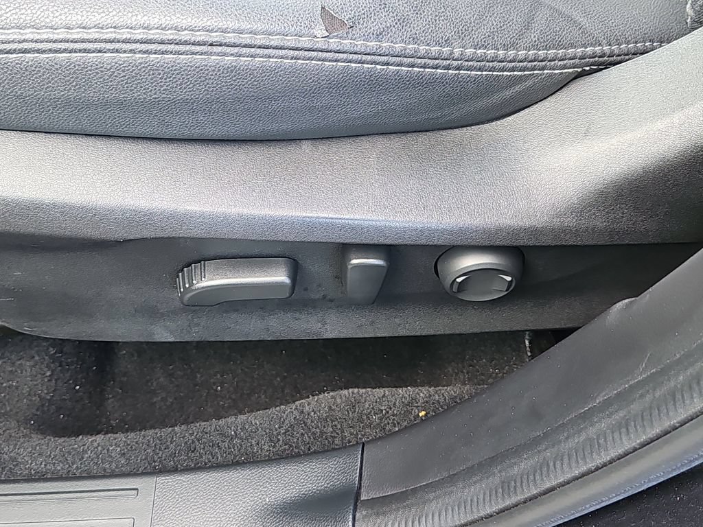 Used 2019 Subaru Forester Premium AWD/4WD image 18