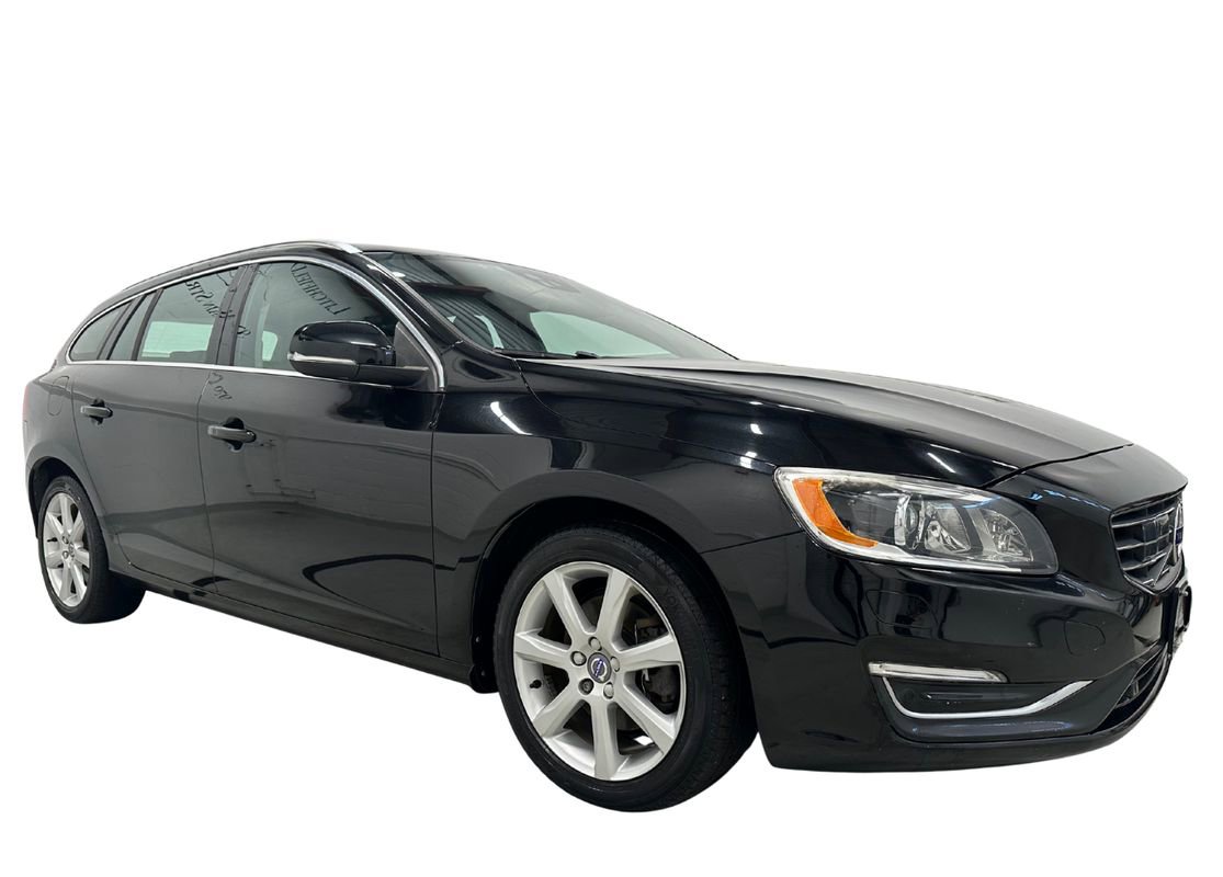 Used 2017 Volvo V60 T5 Platinum w/ Climate Package image 3
