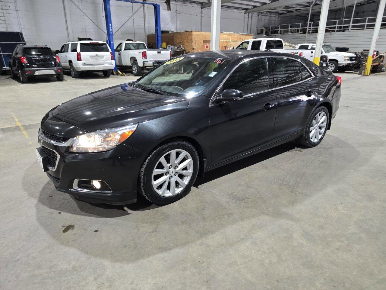 Used 2015 Chevrolet Malibu LT FWD image 1