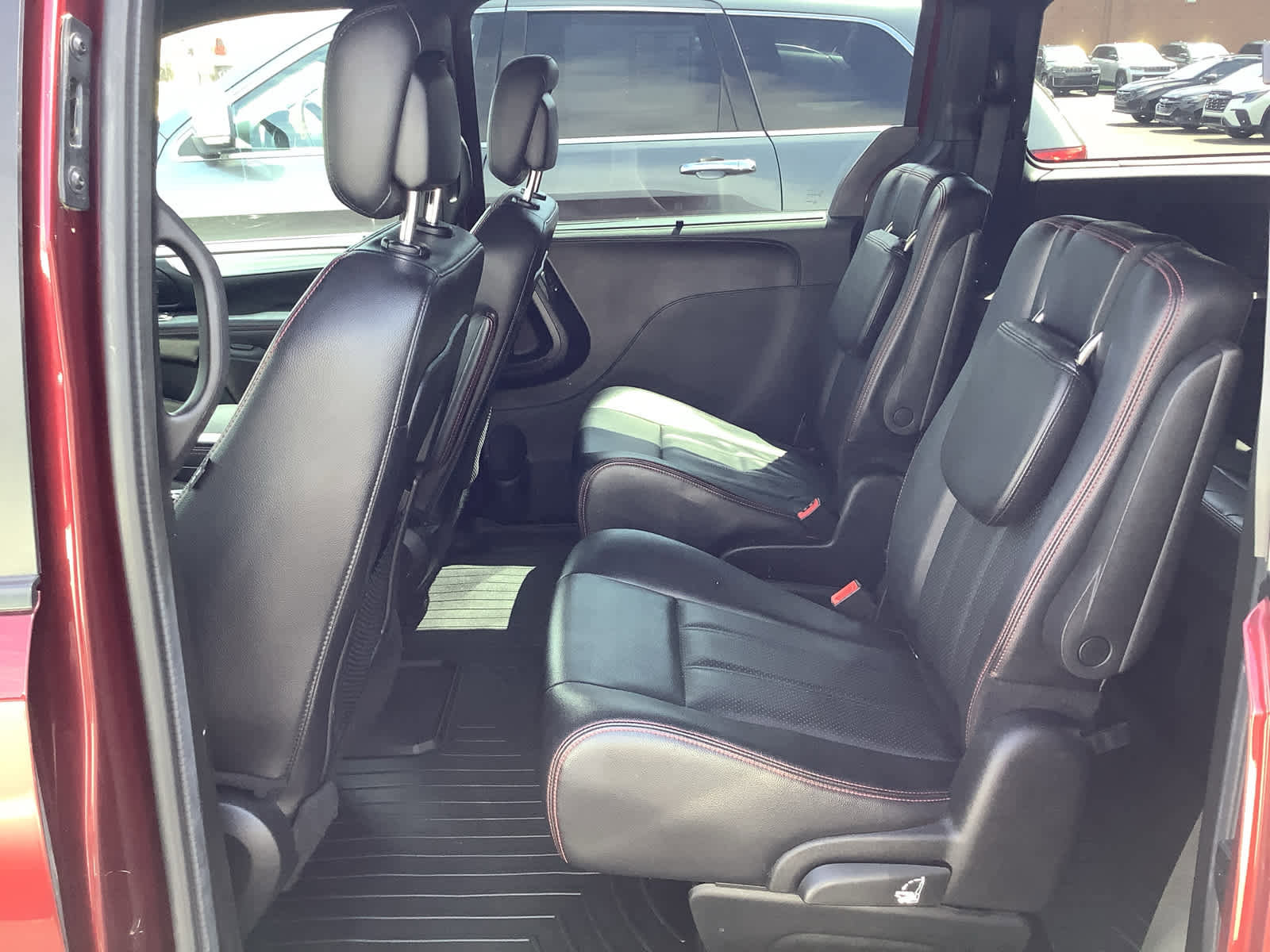 Used 2019 Dodge Grand Caravan GT image 9