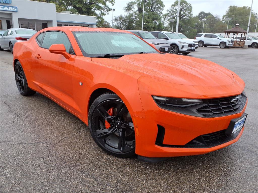 Certified 2020 Chevrolet Camaro LT RWD image 2